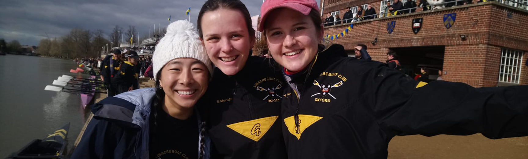 nijia sara and ambre in rowing gear banner